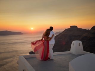 Explore the romantic side of Santorini-KamariTours
